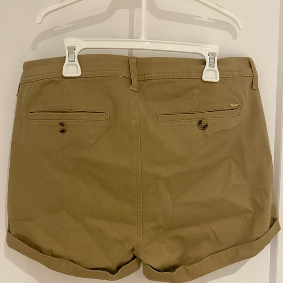 Guess shorts. - Picture 2 of 3